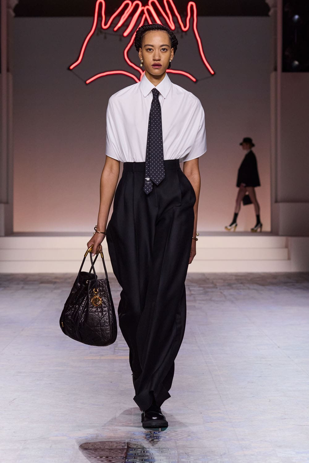 迪奥早秋系列 2024 纽约 Runway 杂志(2)