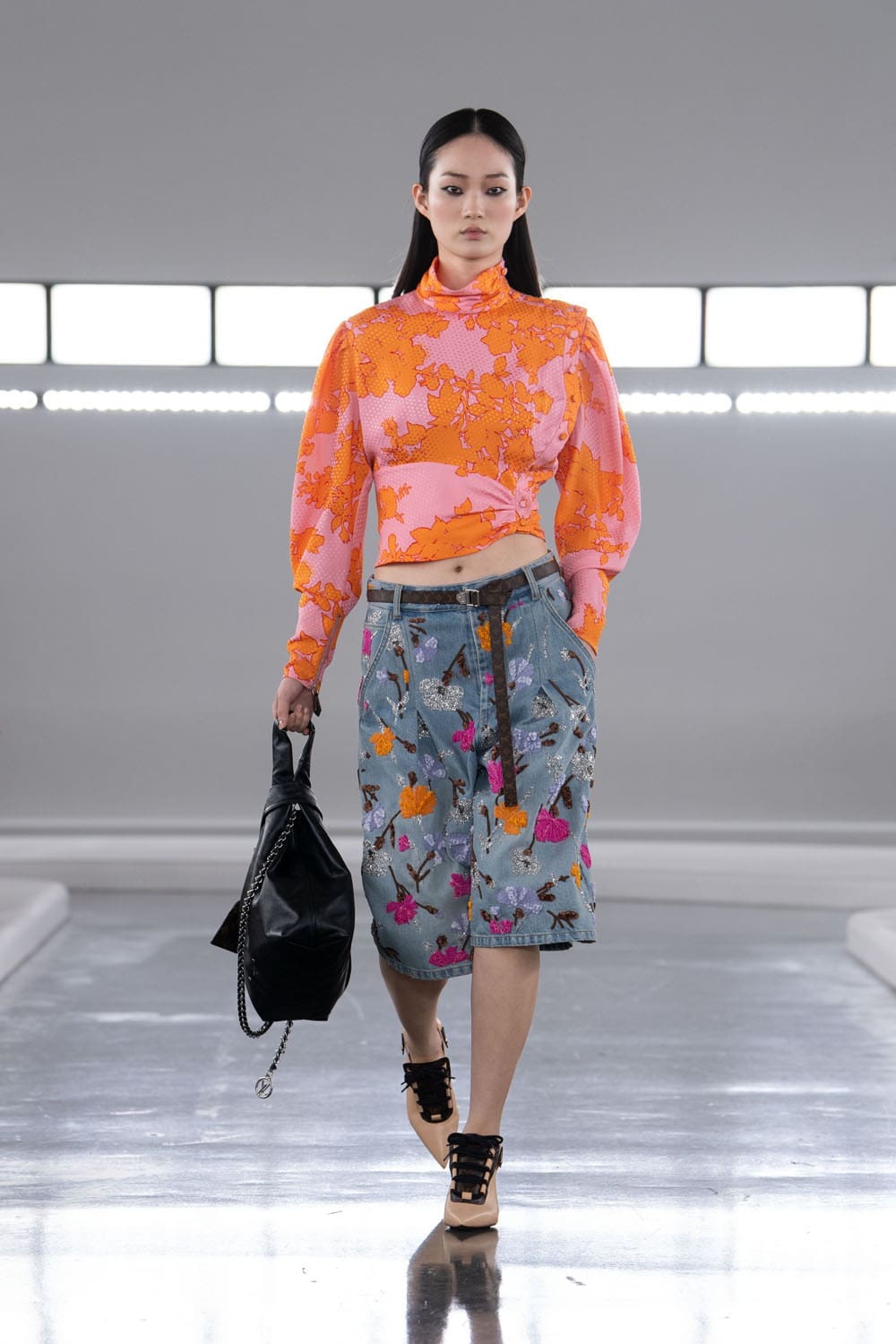Louis Vuitton antes del otoño 2024 Shanghai Runway Revista (13)