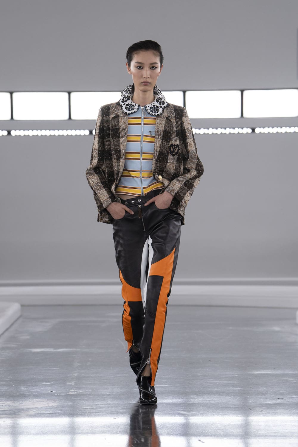 Louis Vuitton antes del otoño 2024 Shanghai Runway Revista (20)