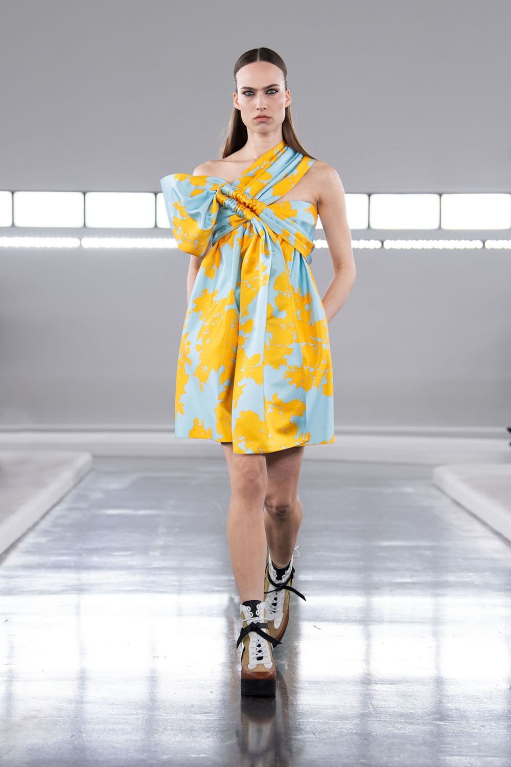 Louis Vuitton antes del otoño 2024 Shanghai Runway Revista (28)