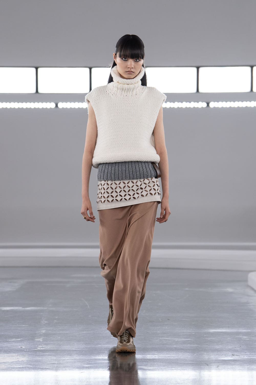 Louis Vuitton antes del otoño 2024 Shanghai Runway Revista (37)