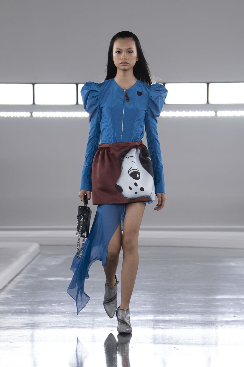 Louis Vuitton antes del otoño 2024 Shanghai Runway Revista (4)