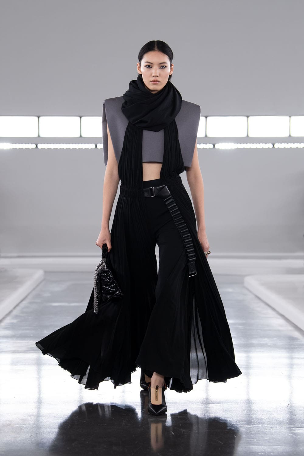 Louis Vuitton antes del otoño 2024 Shanghai Runway Revista (51)