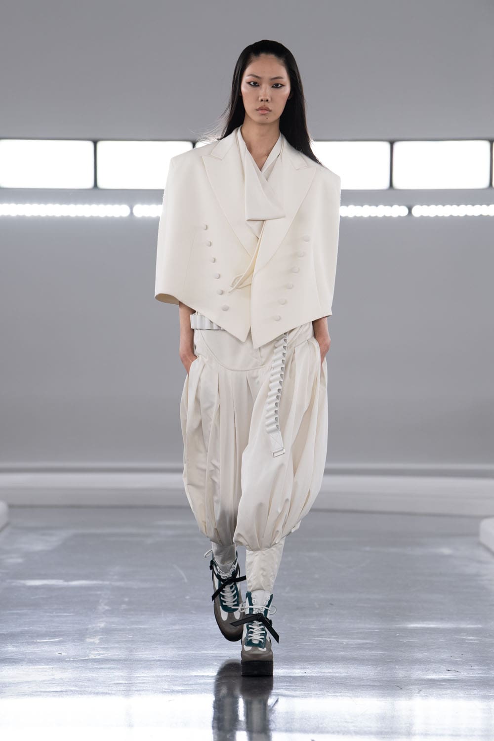 Louis Vuitton antes del otoño 2024 Shanghai Runway Revista (53)