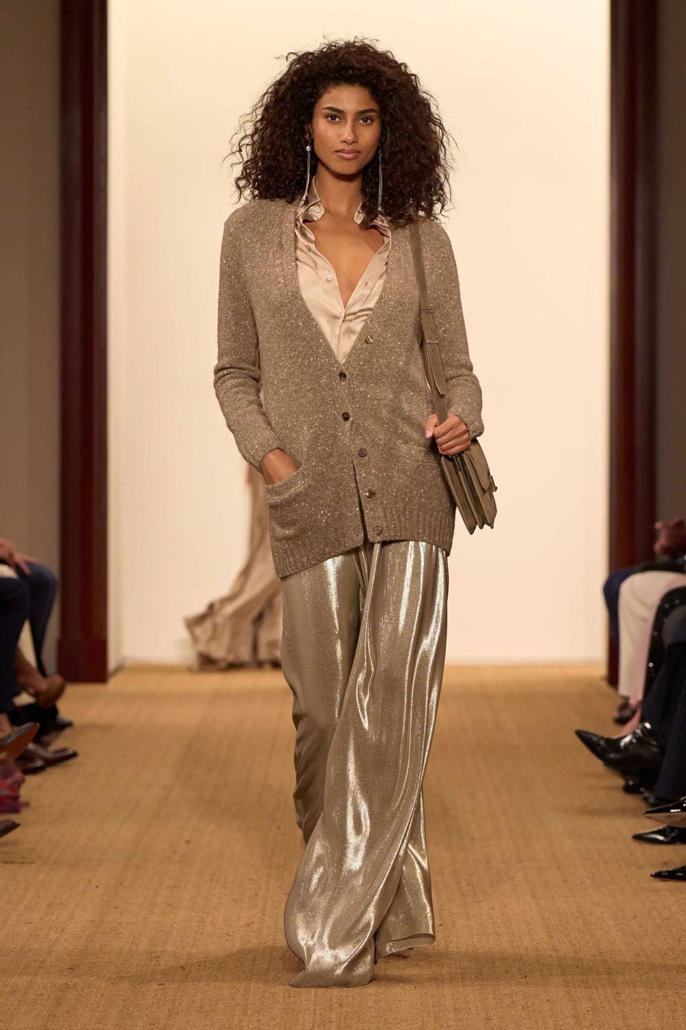 Ralph Lauren Autunno 2024 2024 Runway Magazine (11)