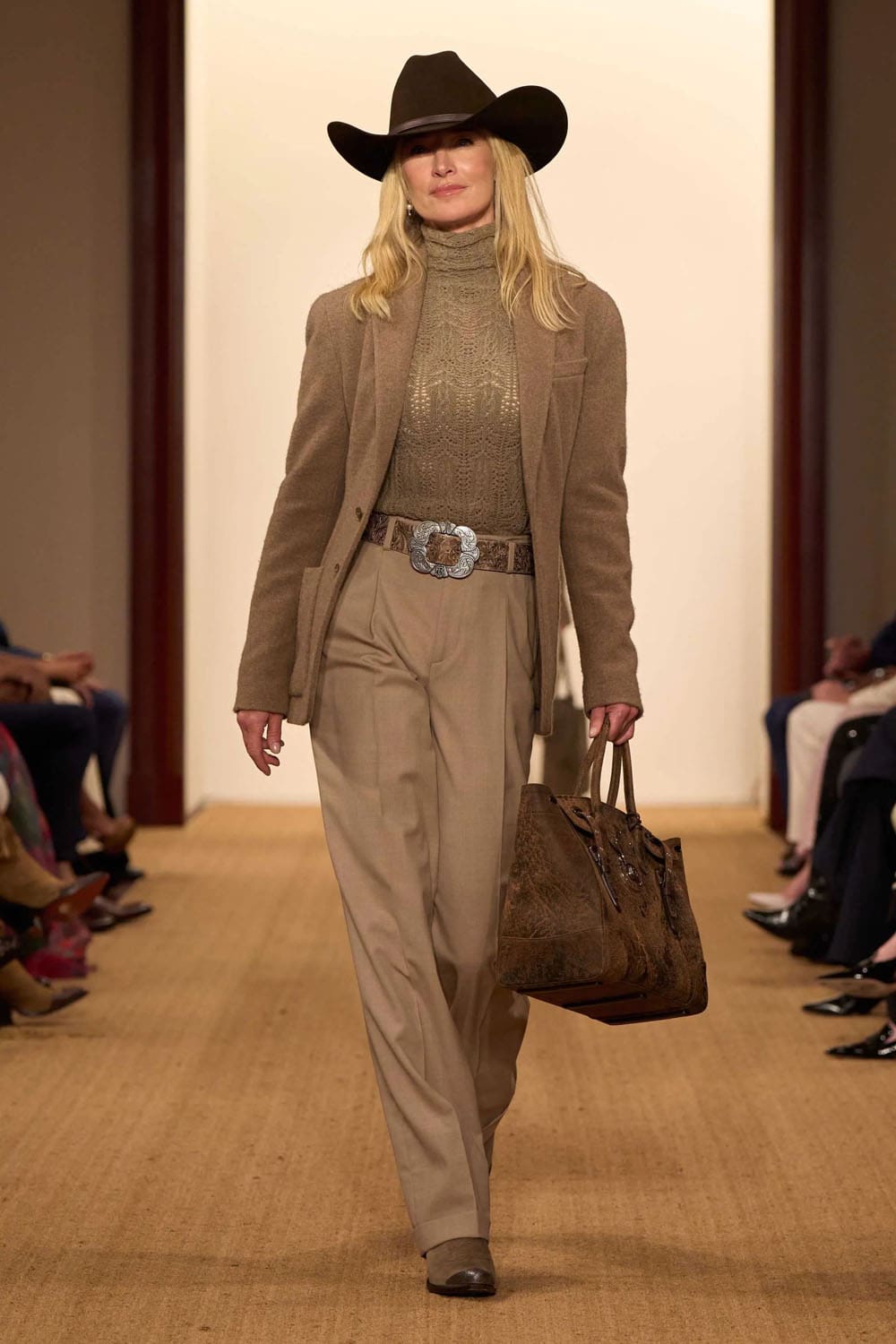 Ralph Lauren Autunno 2024 2024 Runway Magazine (21)