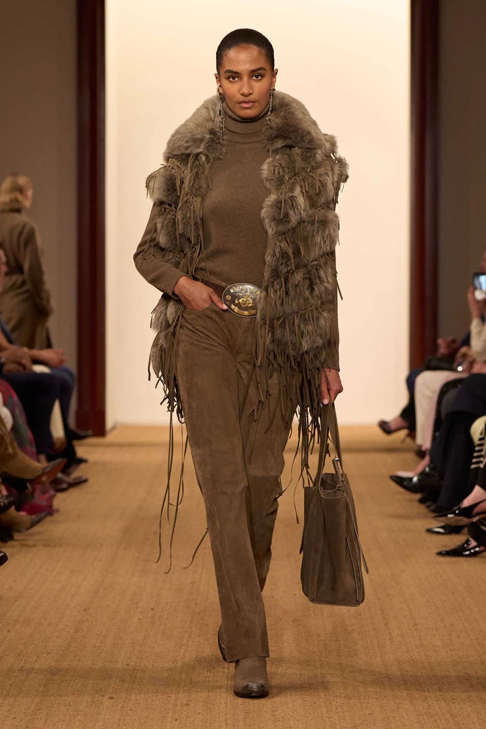 Ralph Lauren Autunno 2024 2024 Runway Magazine (35)