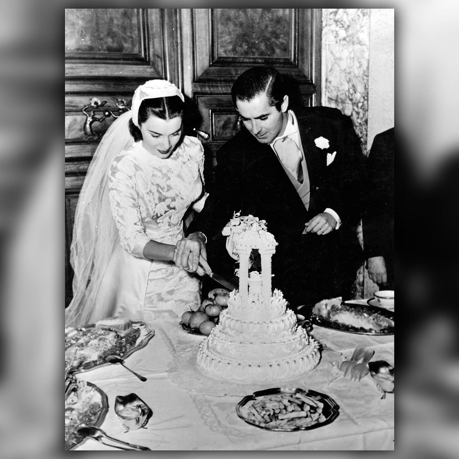 runway magazine mariage tyrone power