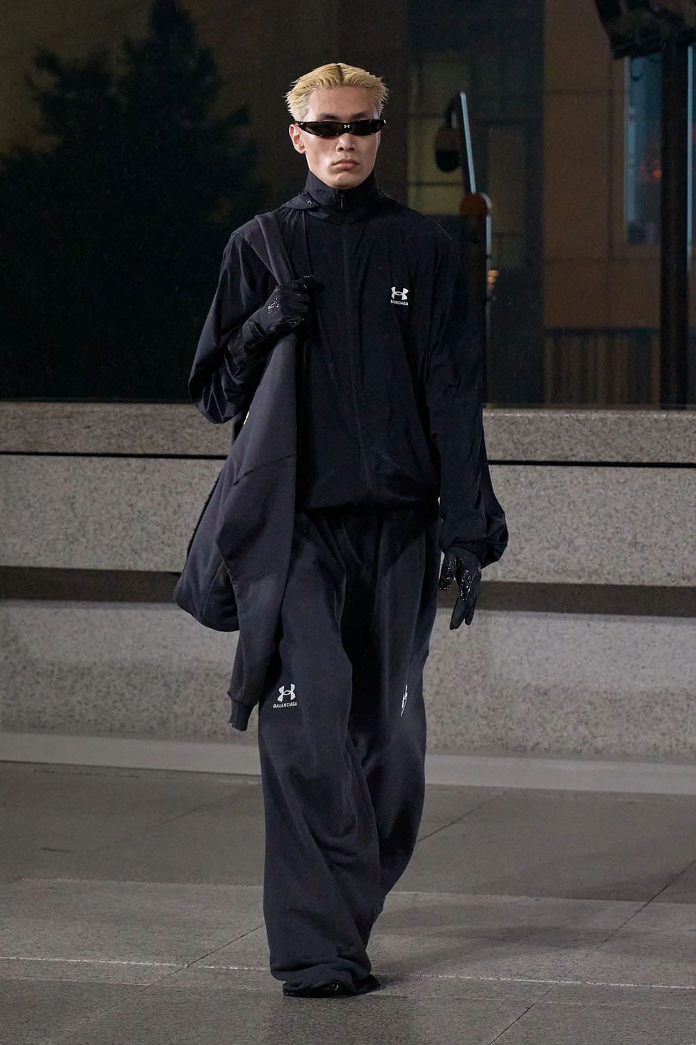 Balenciaga Croisière 2025 Resort Shanghai Runway Magazine (17)