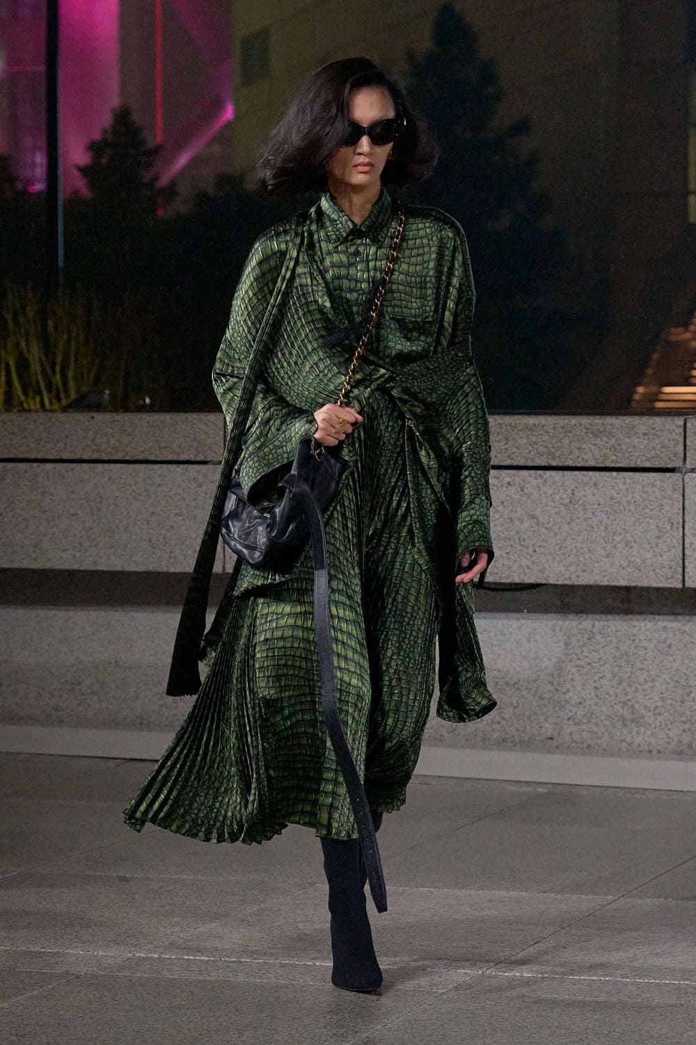 Balenciaga Croisière 2025 Resort Shanghai Runway Magazine (22)