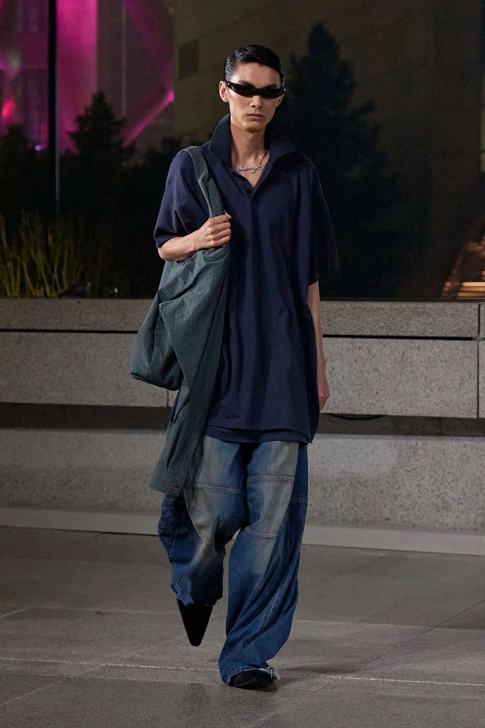 Balenciaga Croisière 2025 Resort Shanghai Runway Magazine (23)