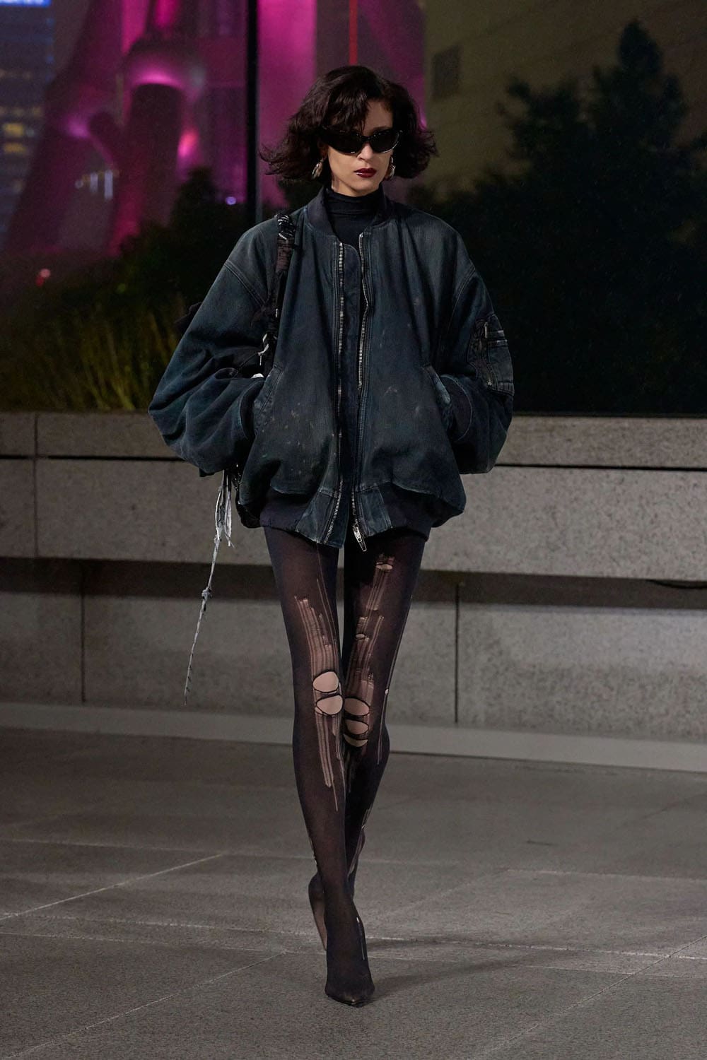 Balenciaga Croisière 2025 Resort Shanghai Runway Magazine (30)