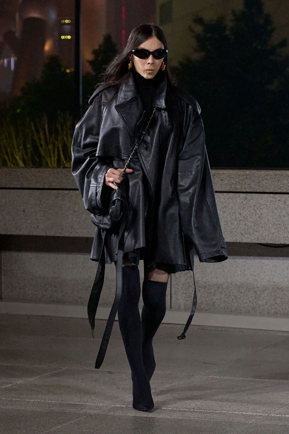 Balenciaga Croisière 2025 Resort Shanghai Runway Magazine (33)