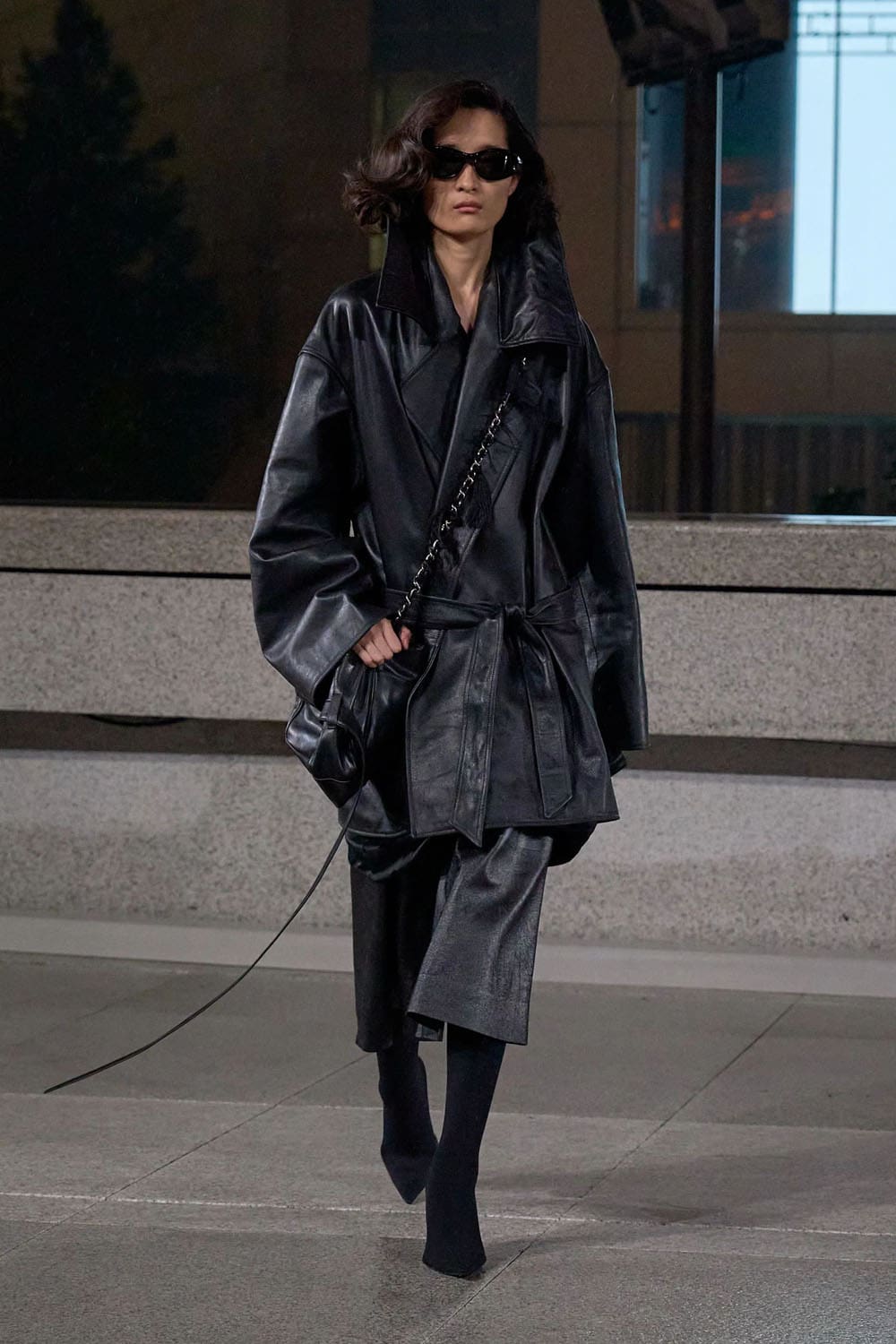 Balenciaga Croisière 2025 Resort Shanghai Runway Magazine (38)