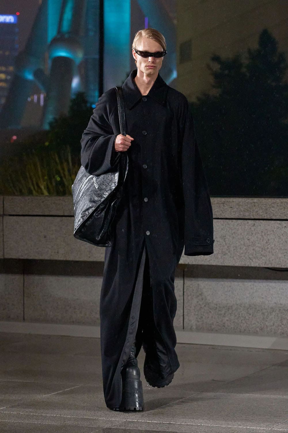 Balenciaga Croisière 2025 Resort Shanghai Runway Magazine (4)