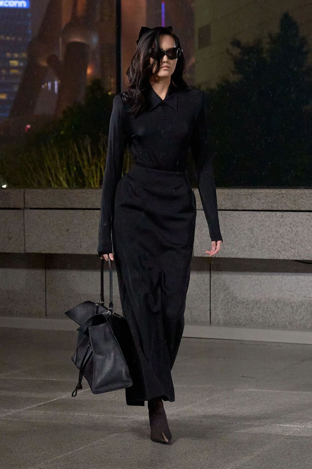Balenciaga Croisière 2025 Resort Shanghai Runway Magazine (44)