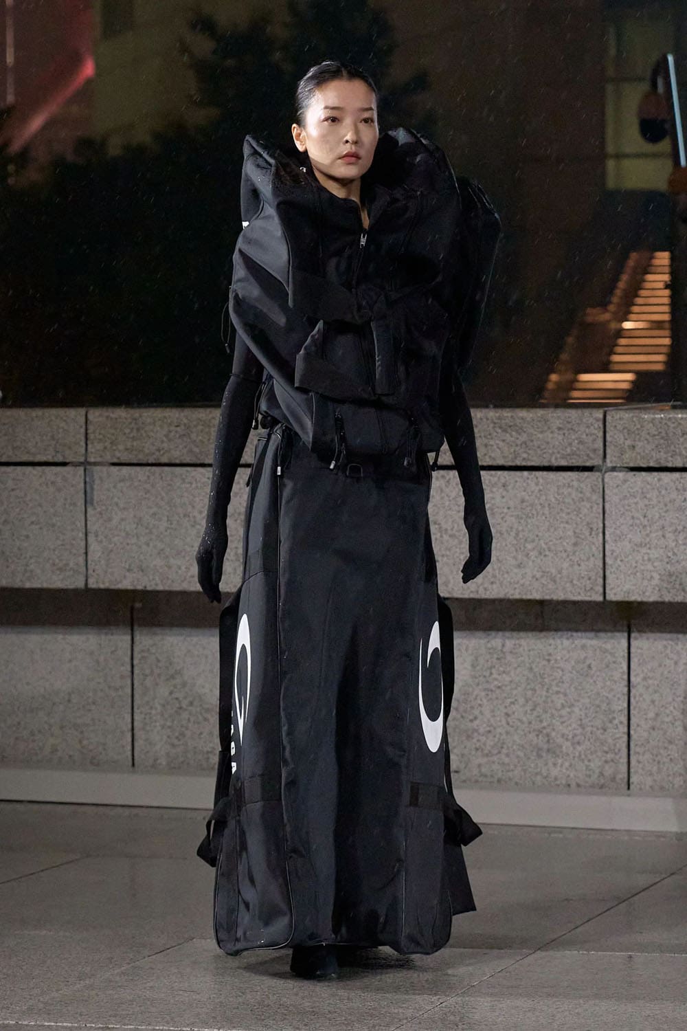 Balenciaga Croisière 2025 Resort Shanghai Runway Magazine (50)