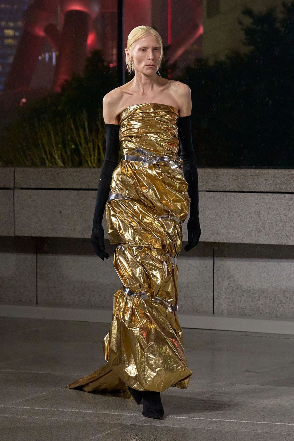 Balenciaga Croisière 2025 Resort Shanghai Runway Magazine (53)