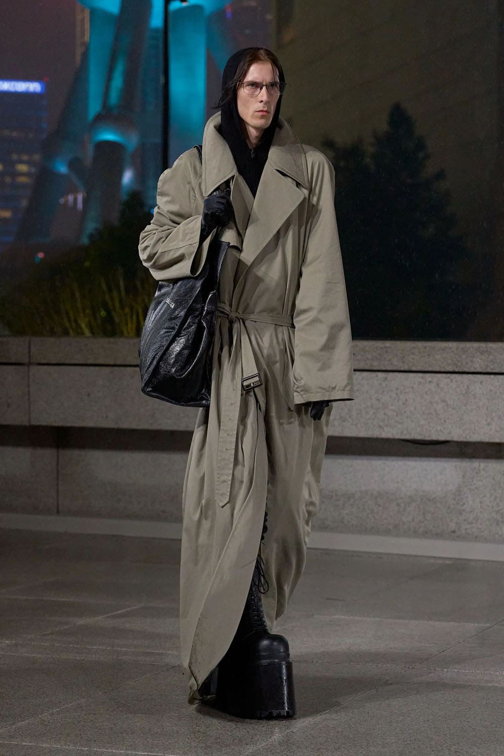 Balenciaga Croisière 2025 Resort Shanghai Runway Magazine (9)
