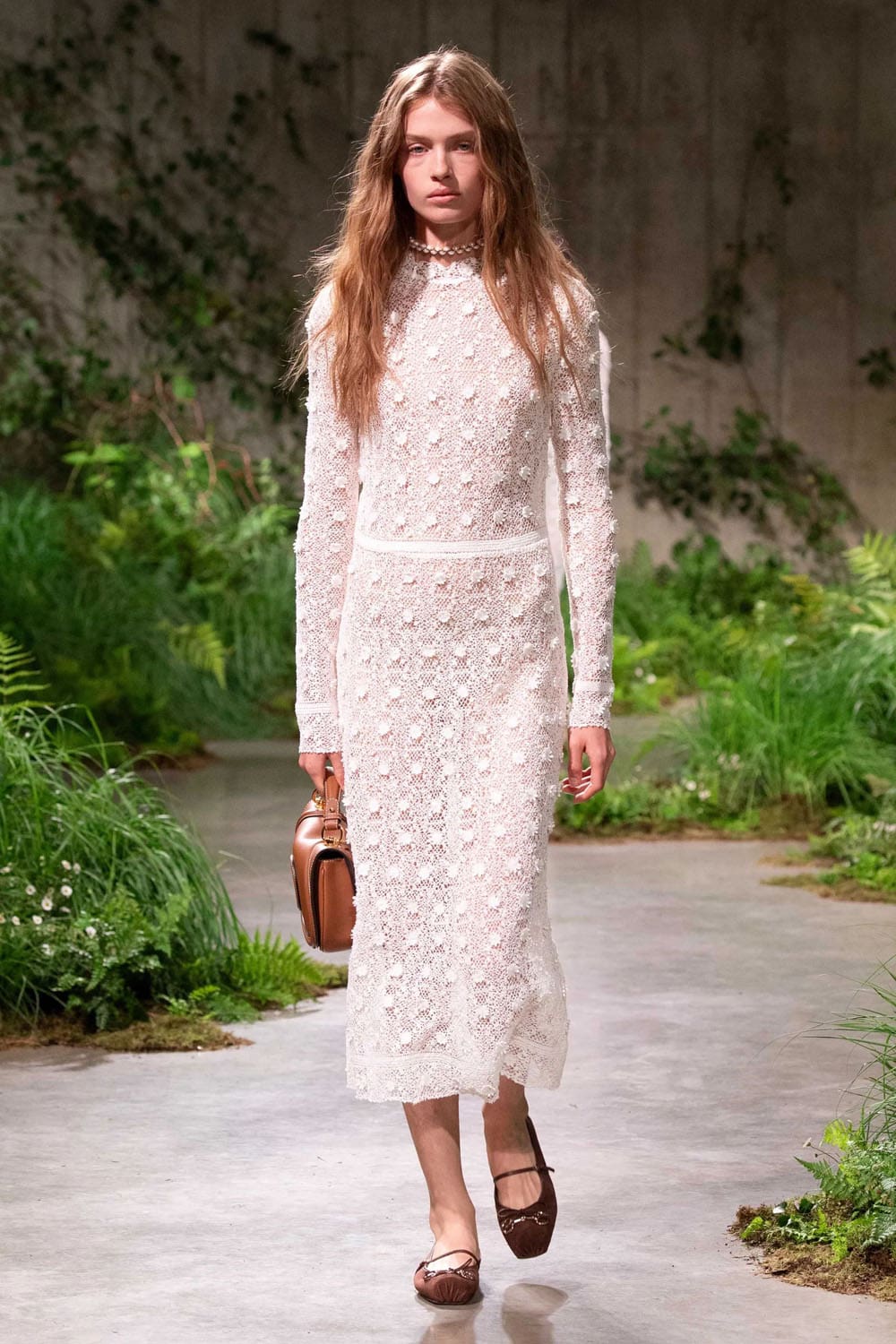 Gucci Cruise 2025 Resort Runway Magazine London (11)