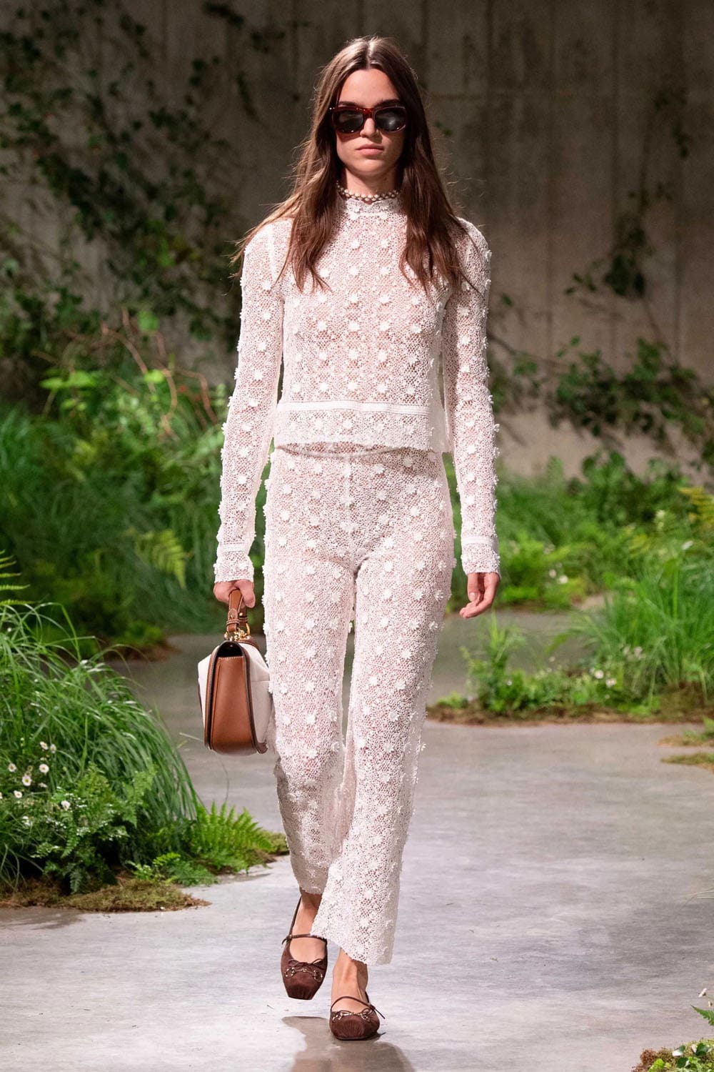 Gucci Cruise 2025 Resort Runway Magazine London (12)