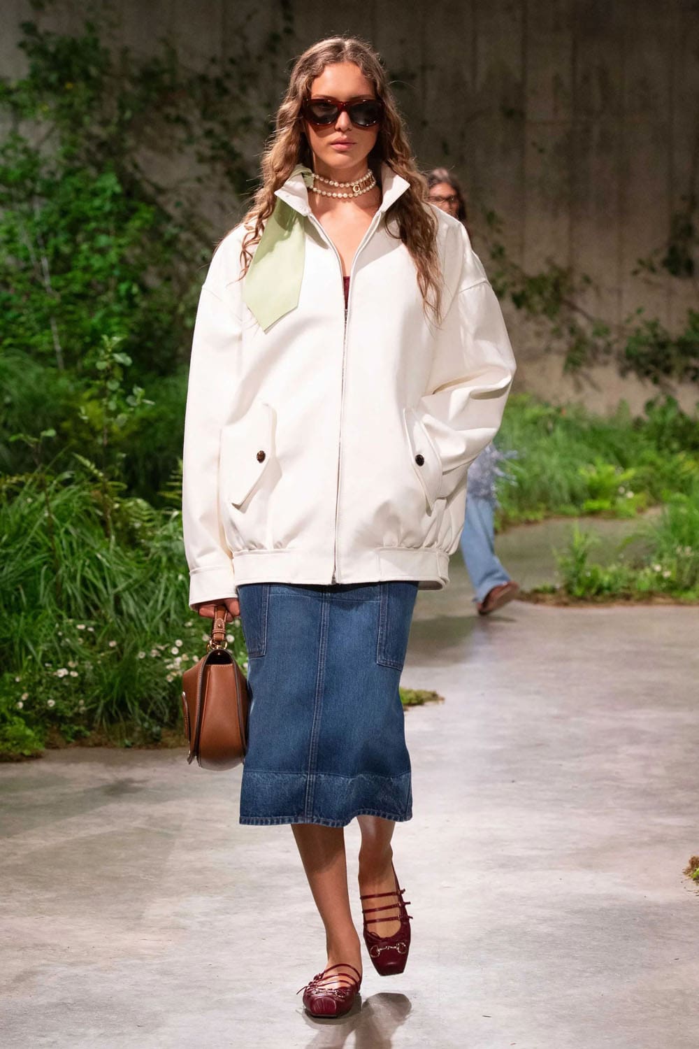 Gucci Cruise 2025 Resort Runway Magazine London (25)