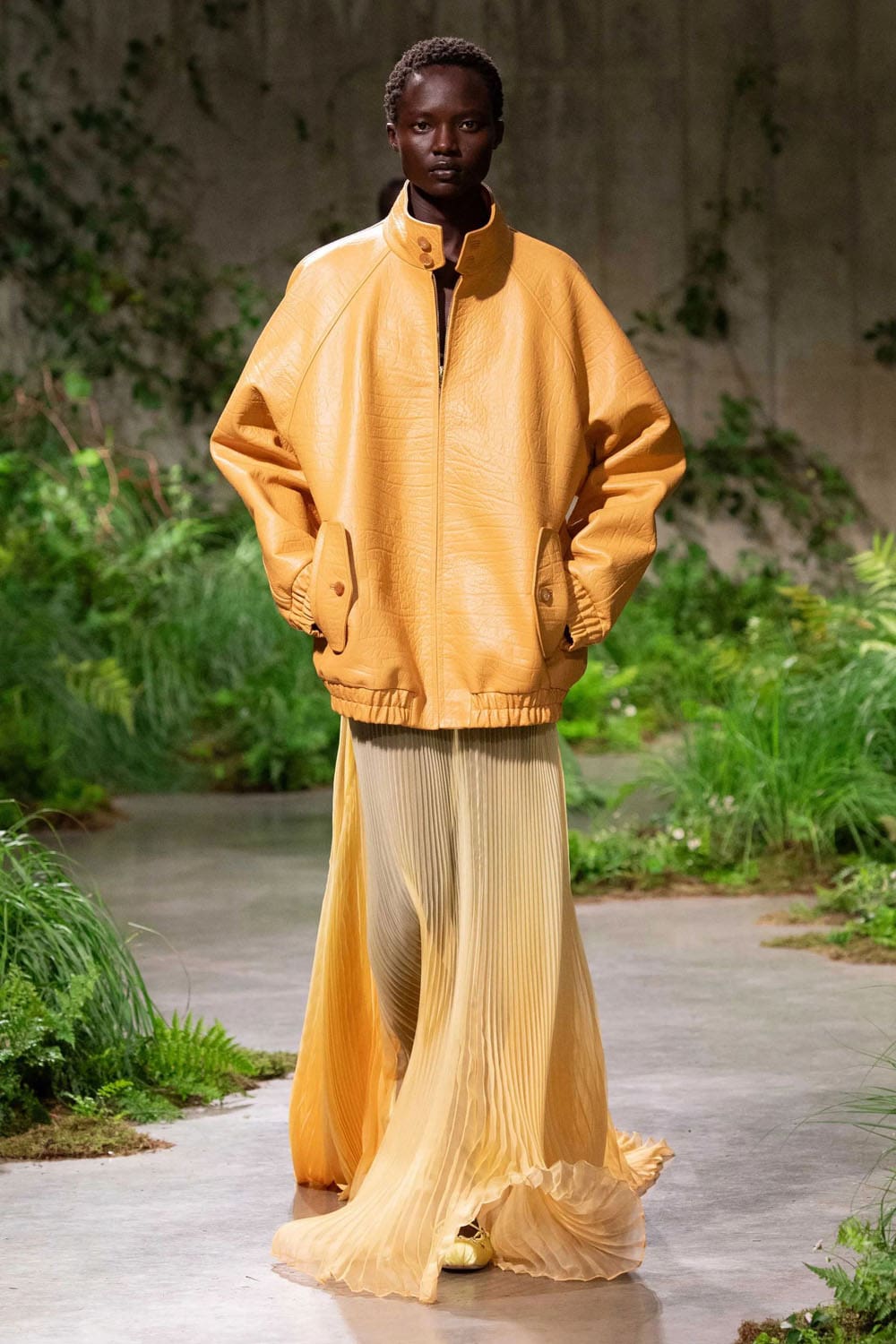 Gucci Cruise 2025 Resort Runway Magazine London (49)