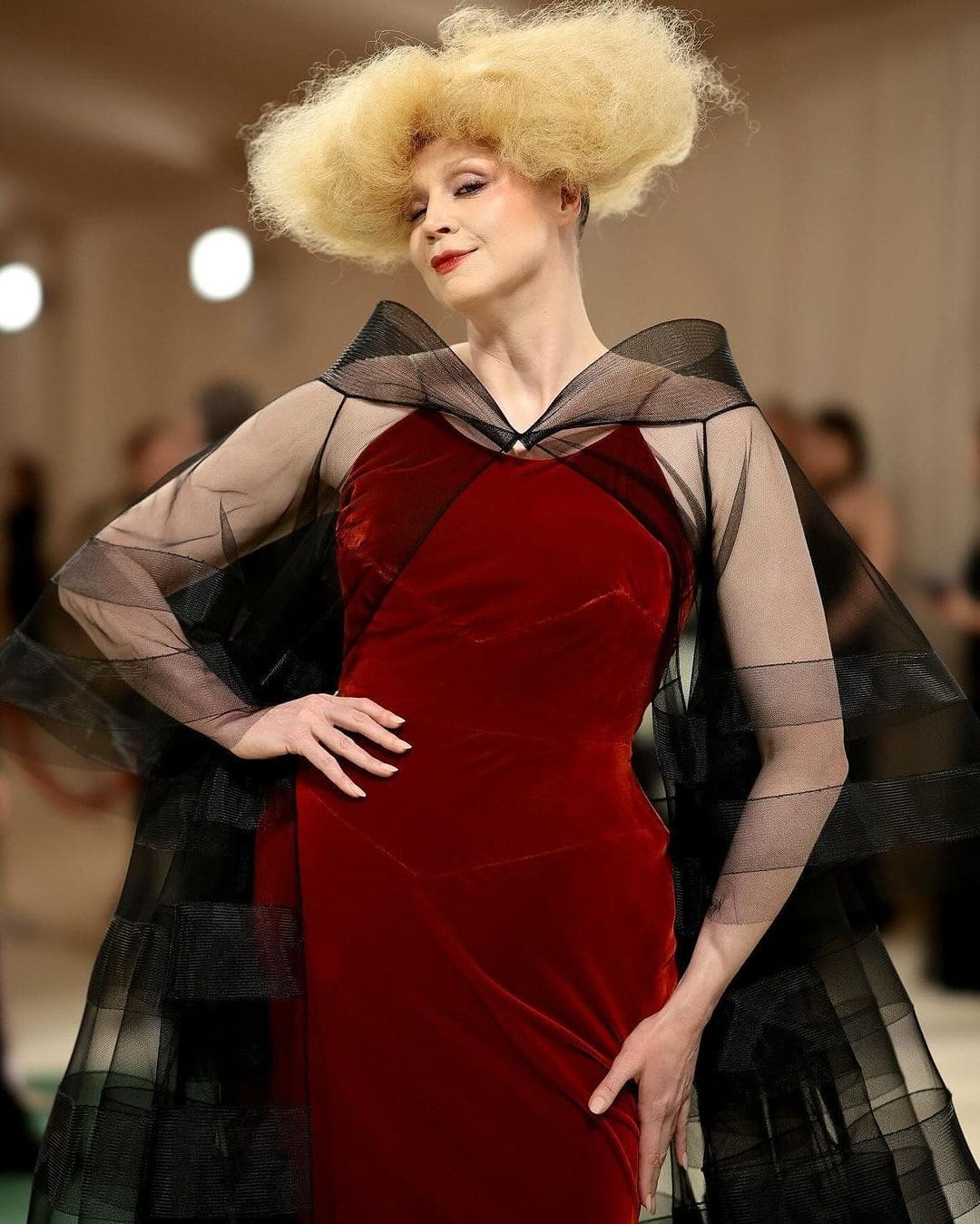 Gwendoline Christie in John Galliano für Maison Margiela bei der Met Gala 2024 8