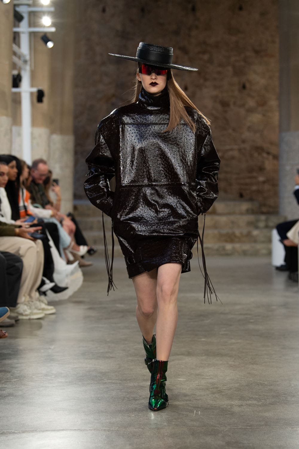 Louis Vuitton Kreuzfahrt 2025 Resort Runway Magazin (11)