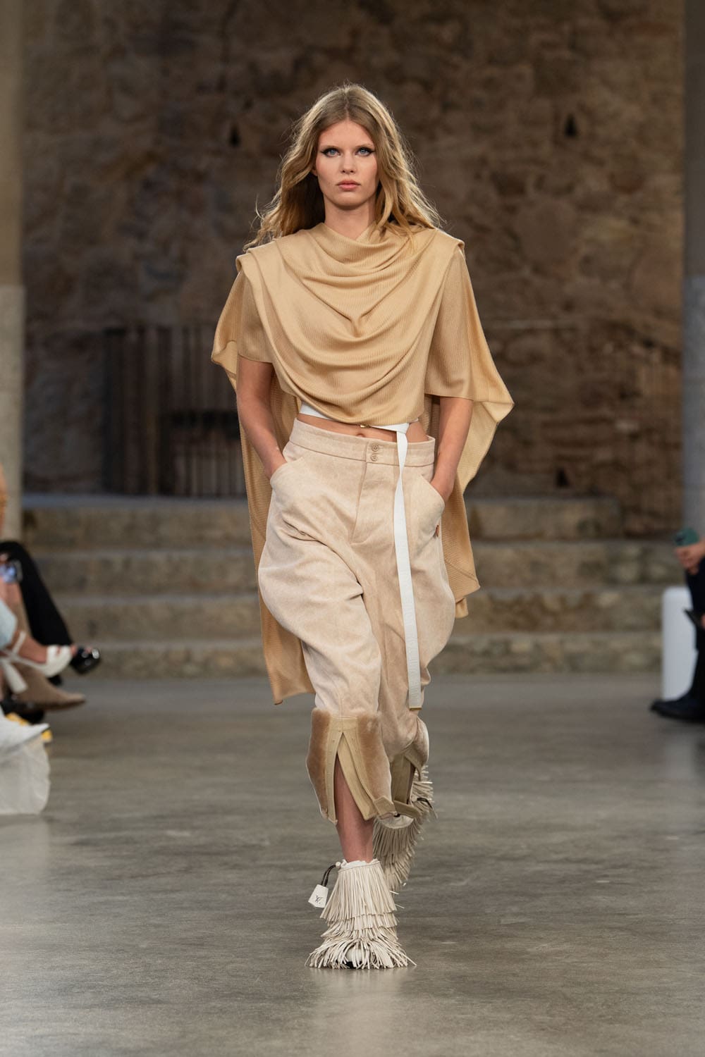 Louis Vuitton Kreuzfahrt 2025 Resort Runway Magazin (17)