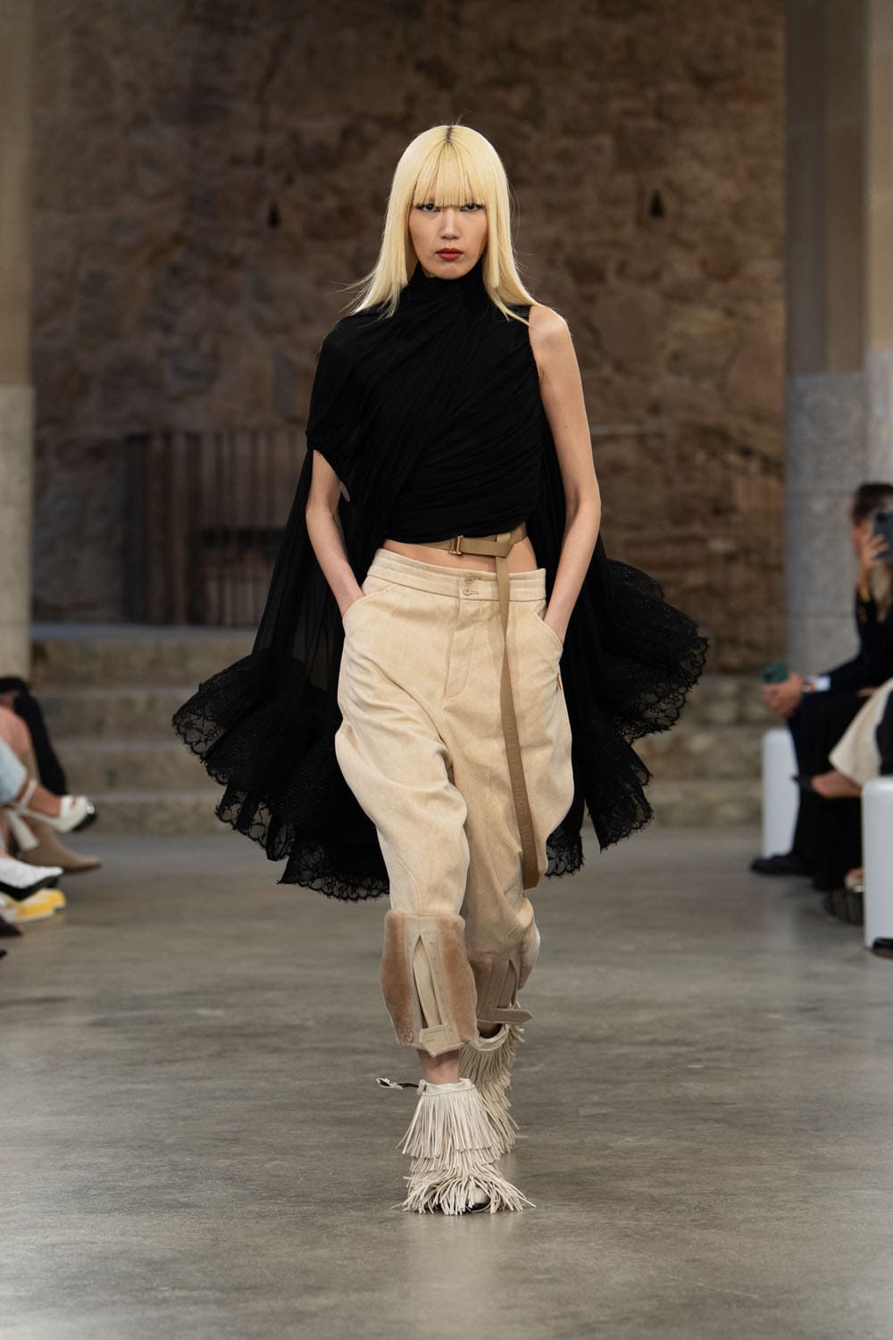 Louis Vuitton Kreuzfahrt 2025 Resort Runway Magazin (20)