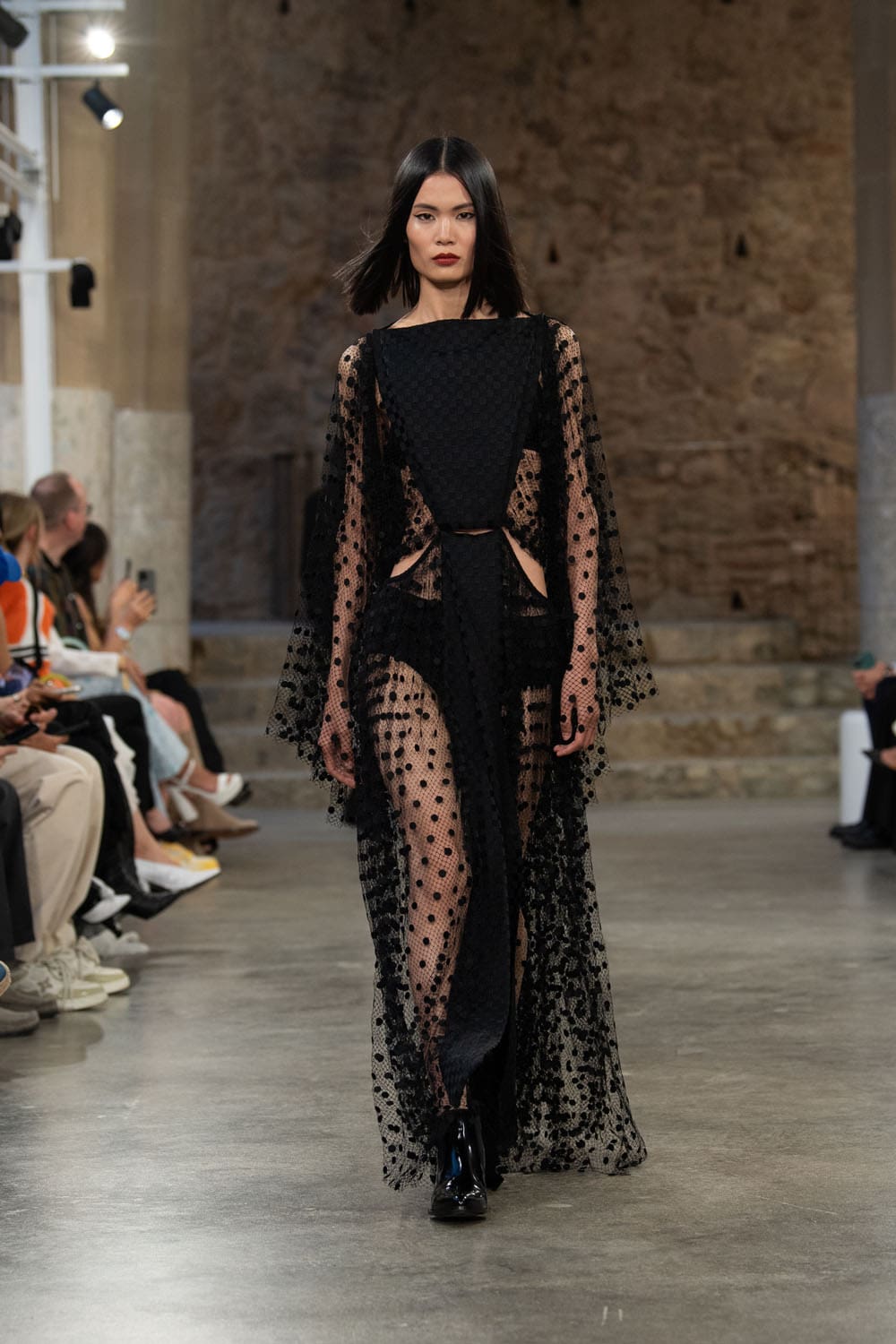 Louis Vuitton Kreuzfahrt 2025 Resort Runway Magazin (23)