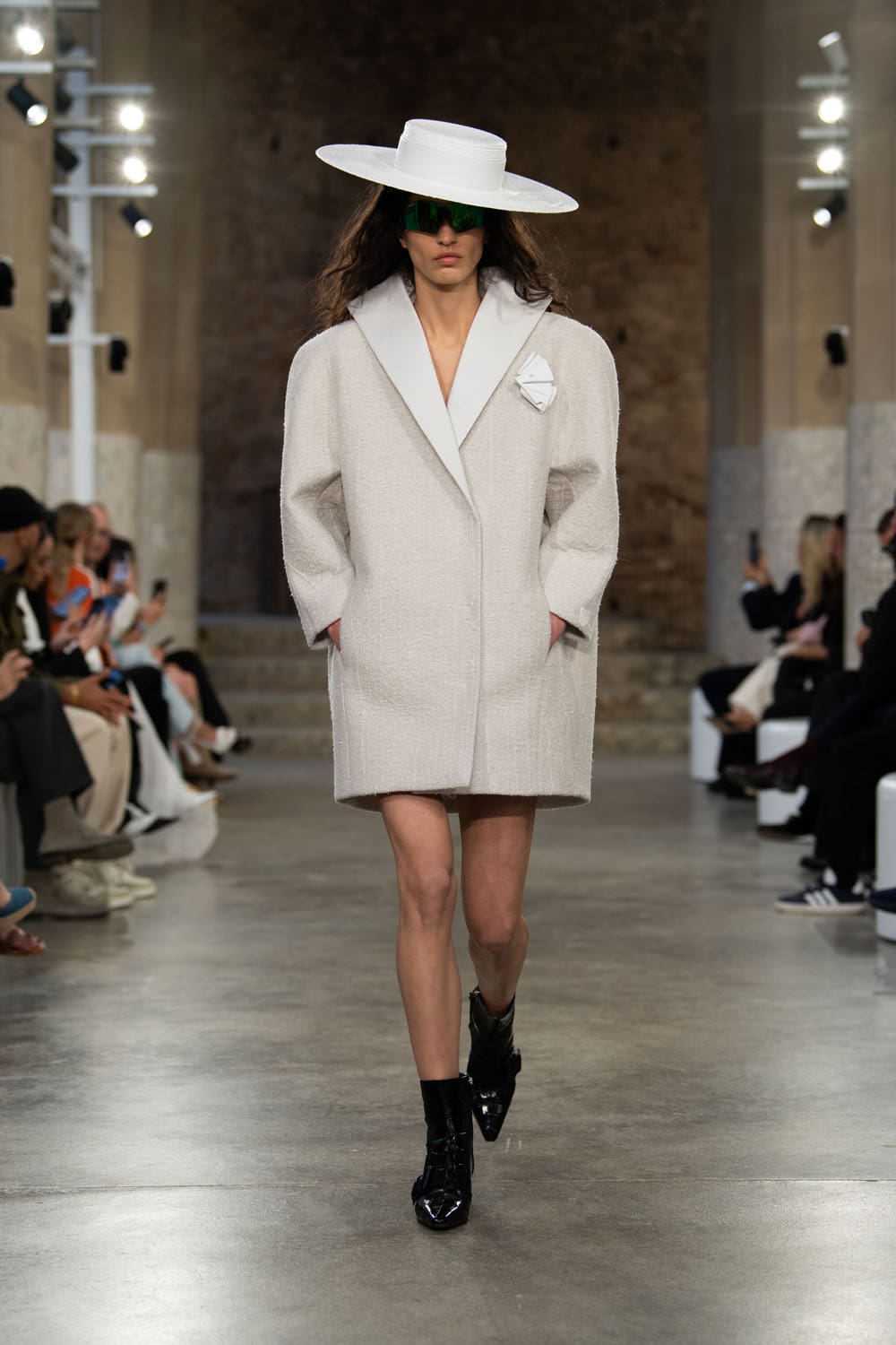 Louis Vuitton Kreuzfahrt 2025 Resort Runway Magazin (3)