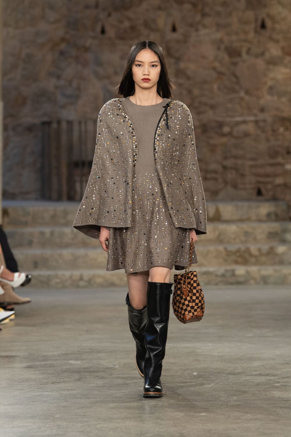 Louis Vuitton Kreuzfahrt 2025 Resort Runway Magazin (31)