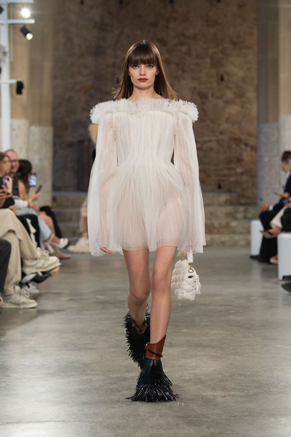 Louis Vuitton Kreuzfahrt 2025 Resort Runway Magazin (36)