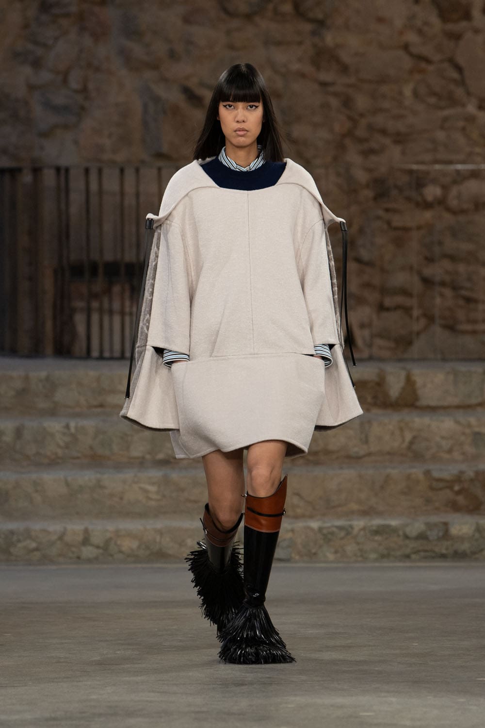 Louis Vuitton Kreuzfahrt 2025 Resort Runway Magazin (37)