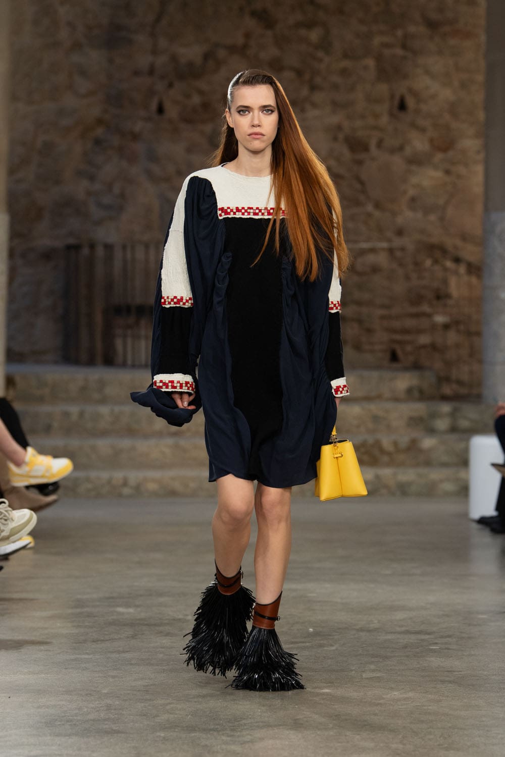 Louis Vuitton Kreuzfahrt 2025 Resort Runway Magazin (41)