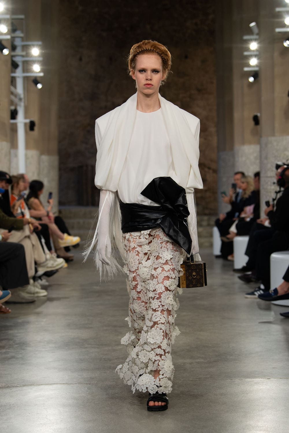 Louis Vuitton Kreuzfahrt 2025 Resort Runway Magazin (42)