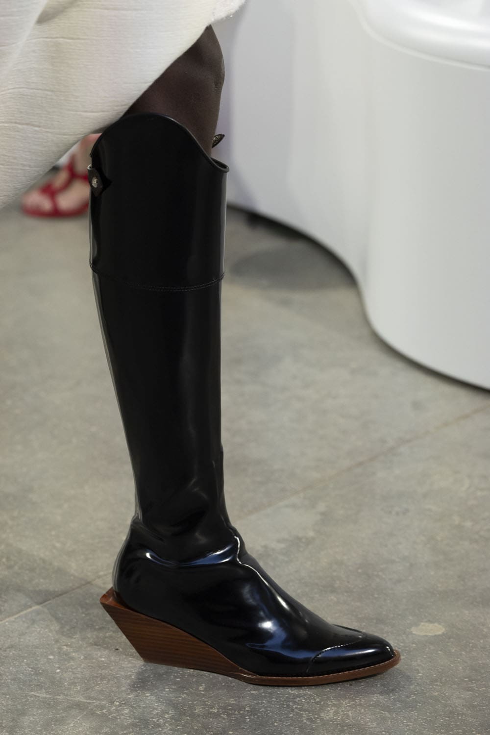 Louis Vuitton Cruise 2025 Resort-Schuhe Runway Magazin (13)