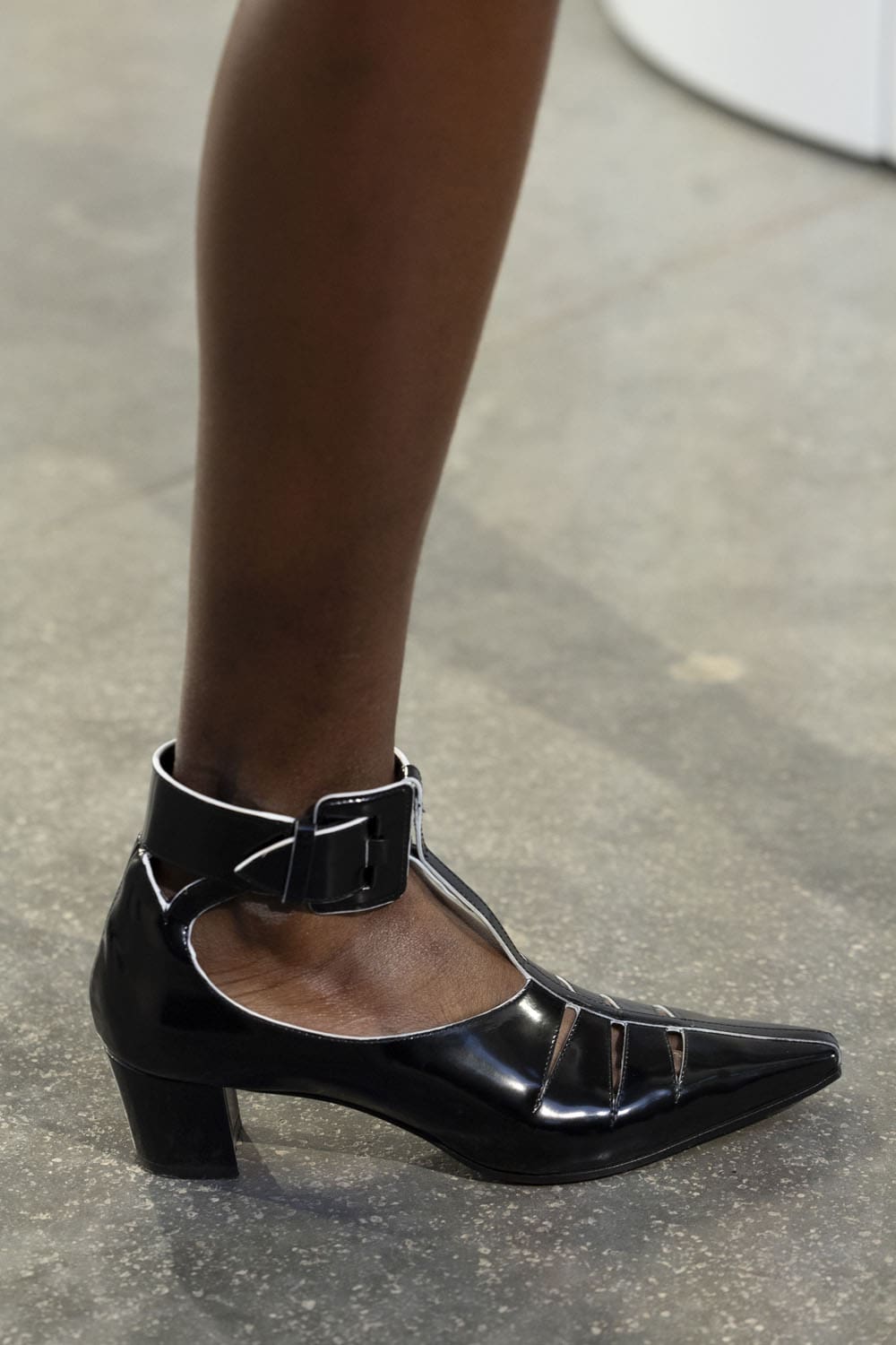 Louis Vuitton Cruise 2025 Resort-Schuhe Runway Magazin (5)