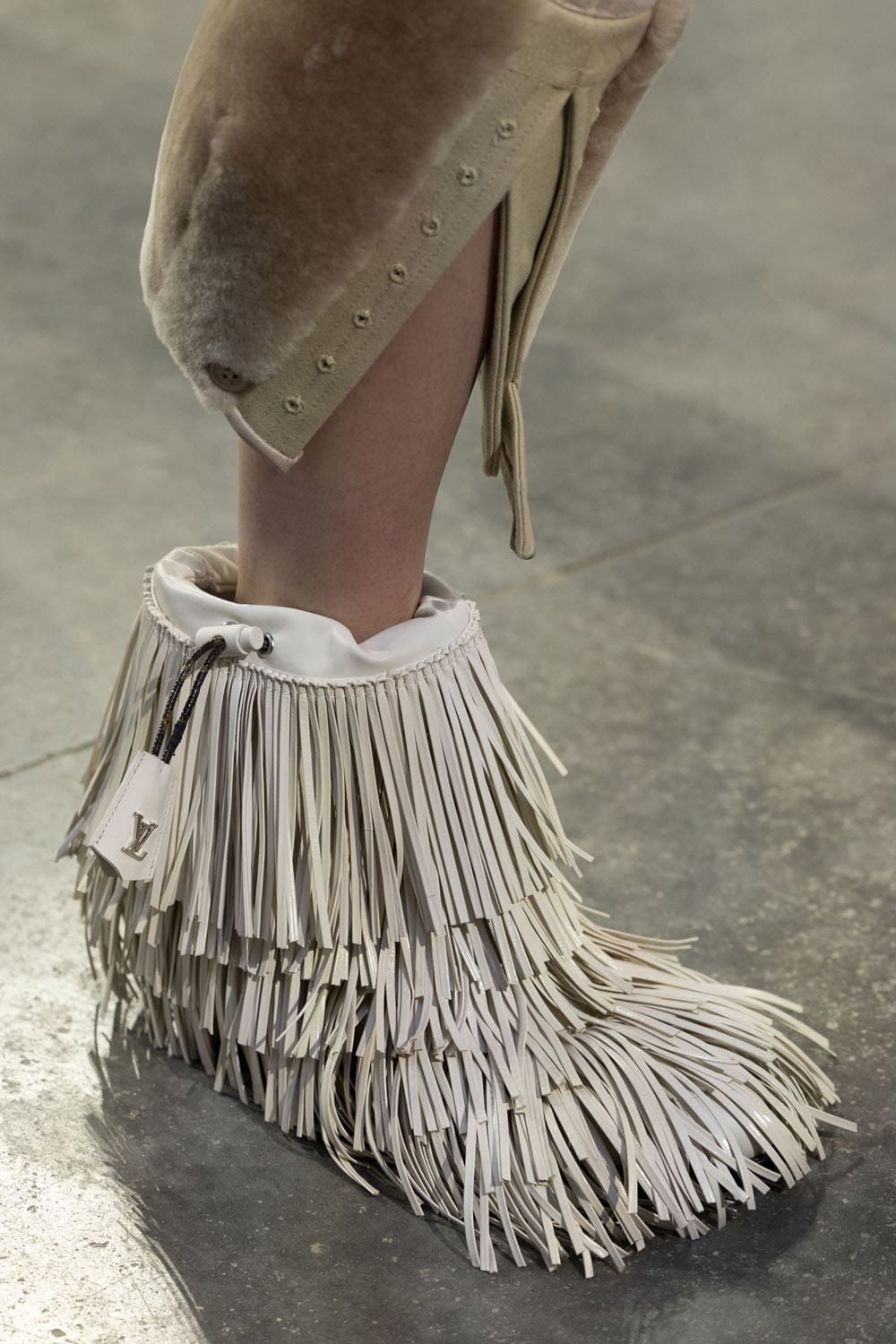 Louis Vuitton Cruise 2025 Resort-Schuhe Runway Magazin (6)