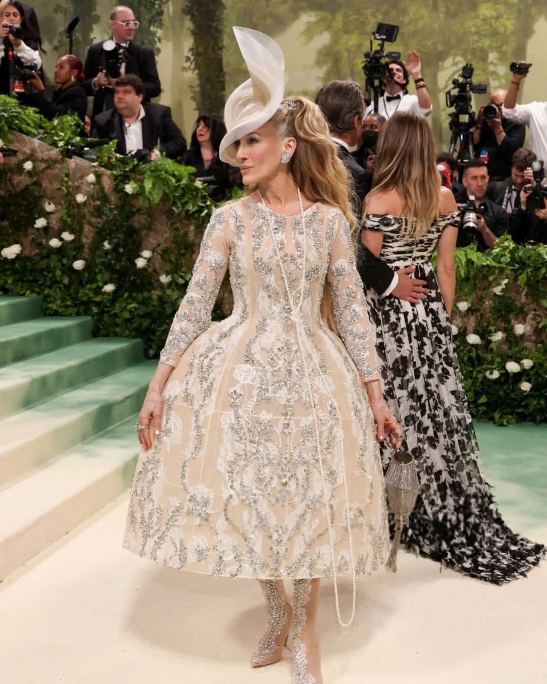 Sarah Jessica Parker in Richard Quinn bei der Met Gala 2024 1