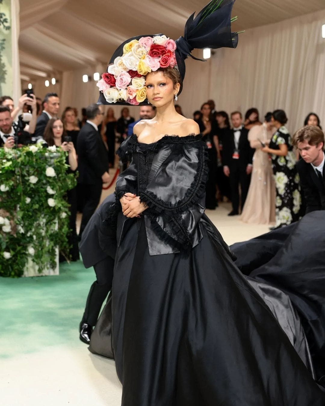 Zendaya in John Galliano für Givenchy-Archive bei der Met Gala 2024 10