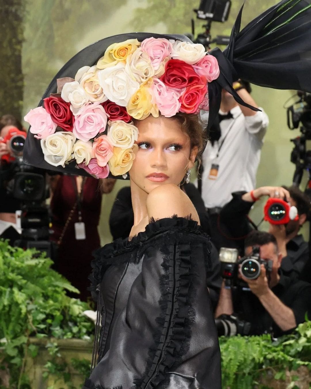 Zendaya in John Galliano für Givenchy-Archive bei der Met Gala 2024 9