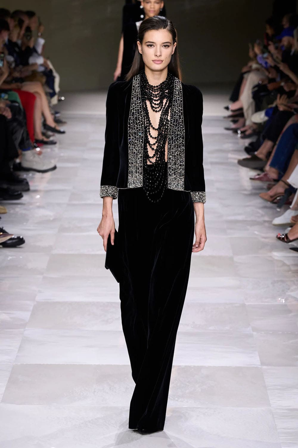 アルマーニ プリヴェ クチュール 秋冬 2024 2025 Runway 雑誌(11)