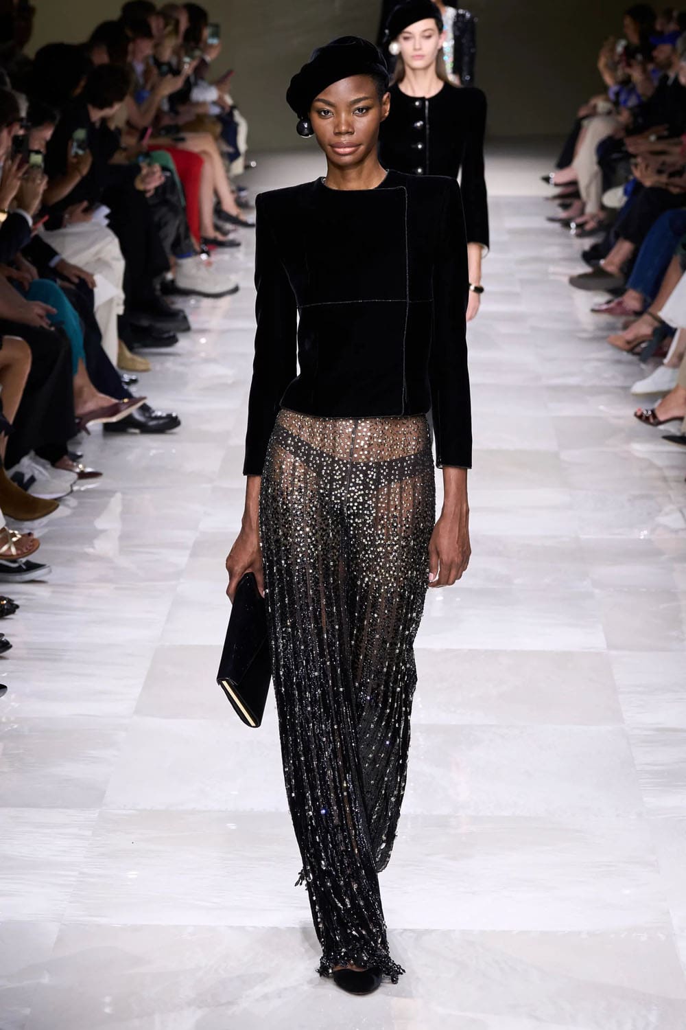 アルマーニ プリヴェ クチュール 秋冬 2024 2025 Runway 雑誌(14)