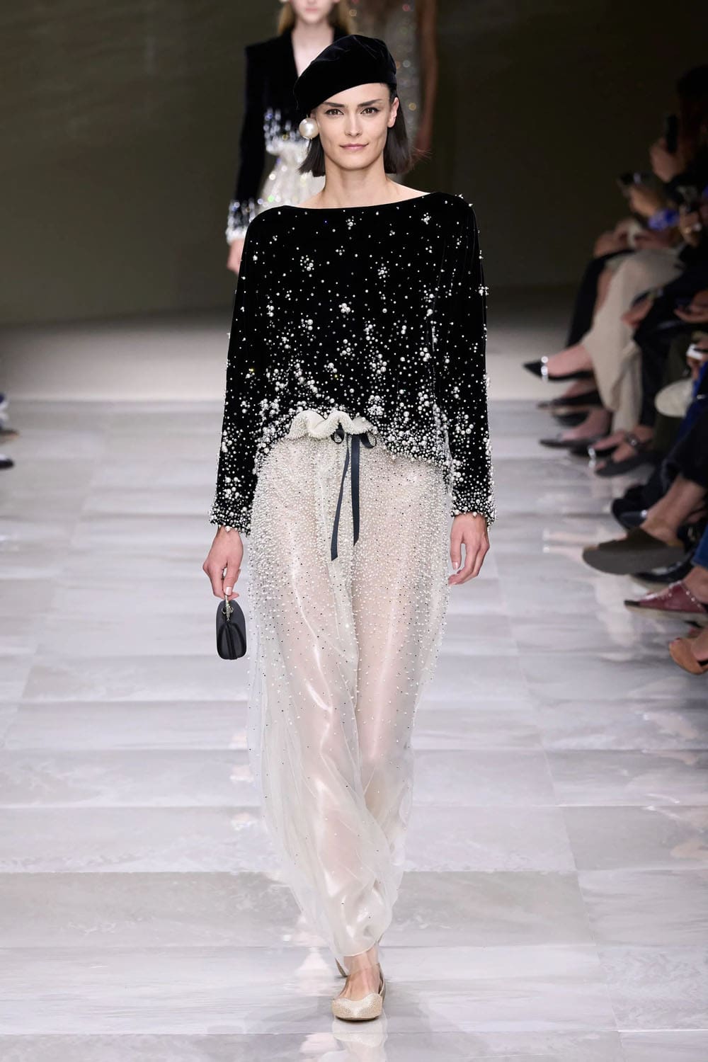 アルマーニ プリヴェ クチュール 秋冬 2024 2025 Runway 雑誌(37)