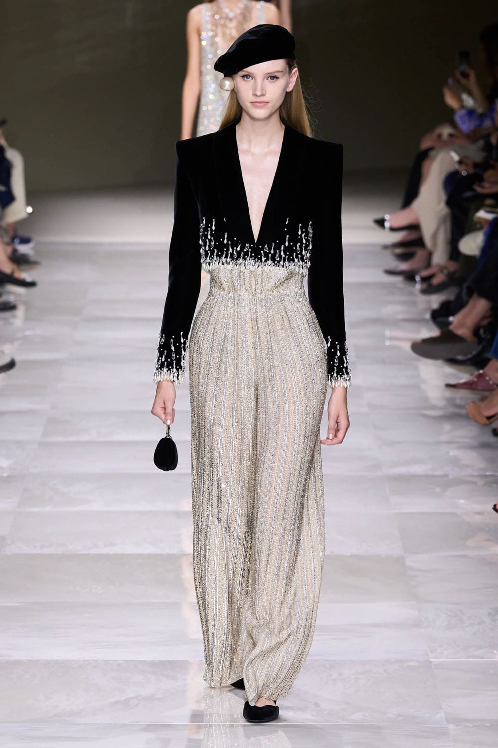 アルマーニ プリヴェ クチュール 秋冬 2024 2025 Runway 雑誌(38)