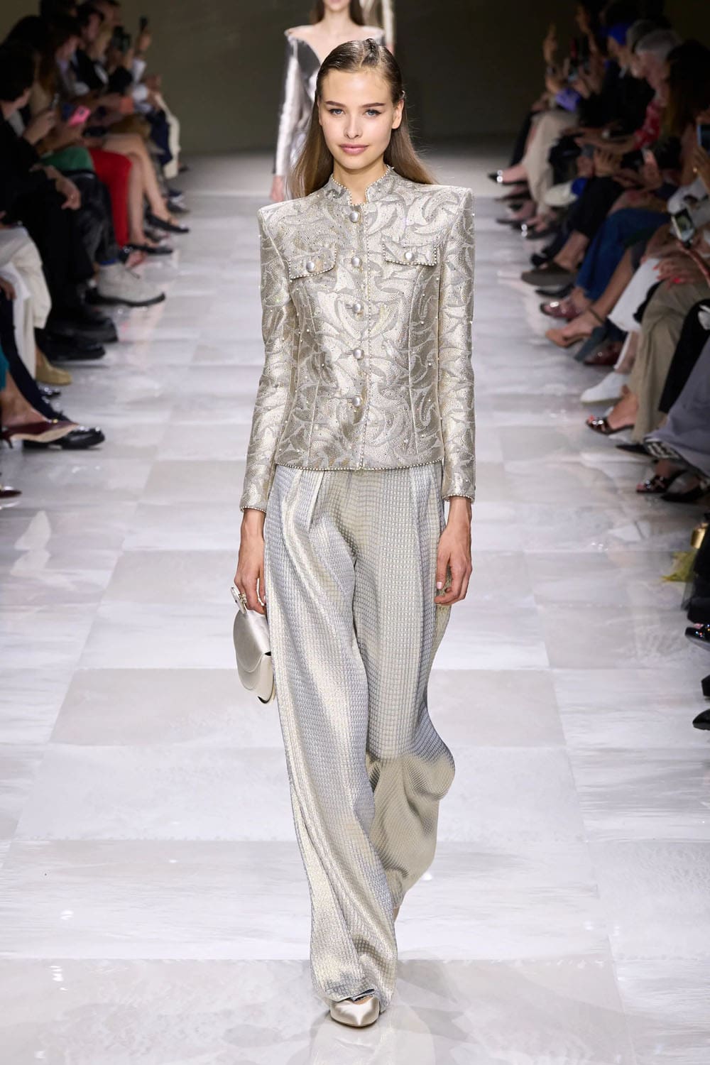 アルマーニ プリヴェ クチュール 秋冬 2024 2025 Runway 雑誌(5)