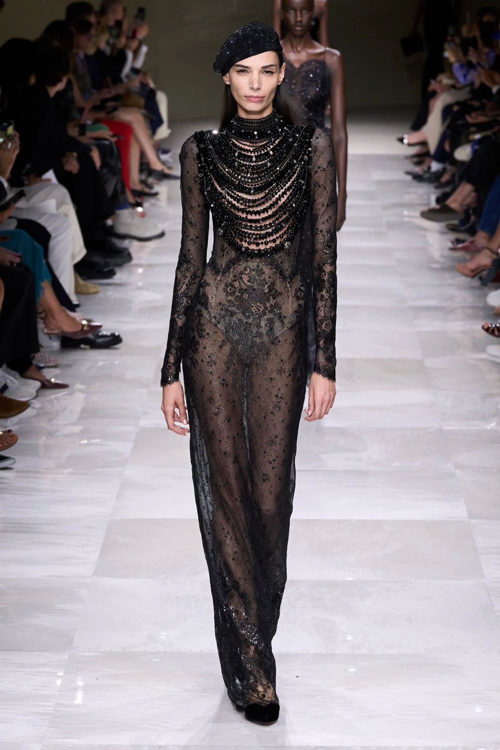 アルマーニ プリヴェ クチュール 秋冬 2024 2025 Runway 雑誌(51)